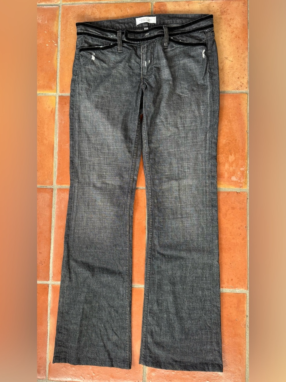 Habitual Women’s Charcoal Straight Jeans 30” Waist x 32”